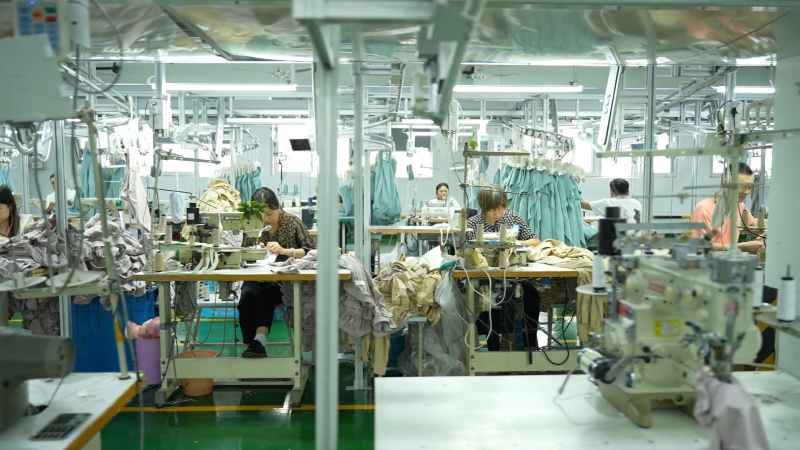 京東服飾美妝攜手百大工廠溯源 日用品產業帶品牌增長新引擎